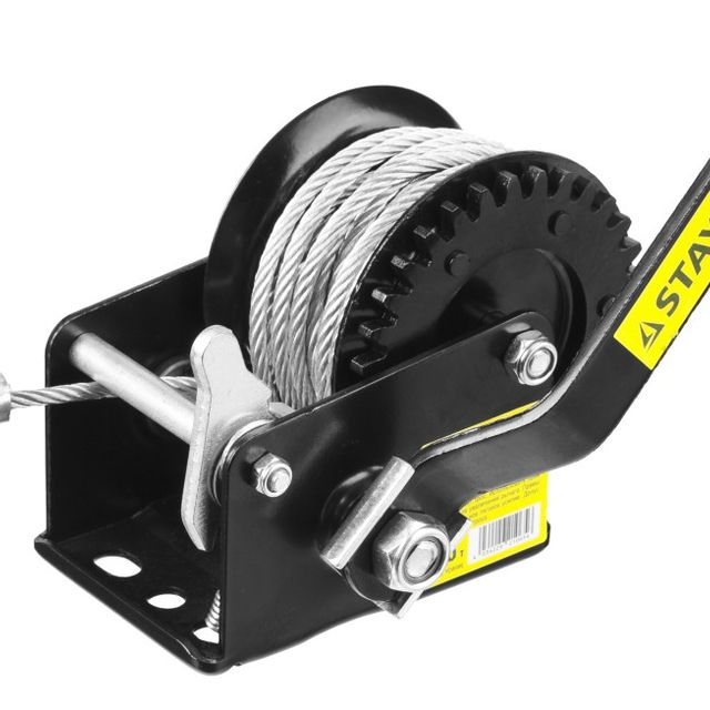 Лебедка ручная барабанная тросовая STAYER MAXPull 0.5т 8м